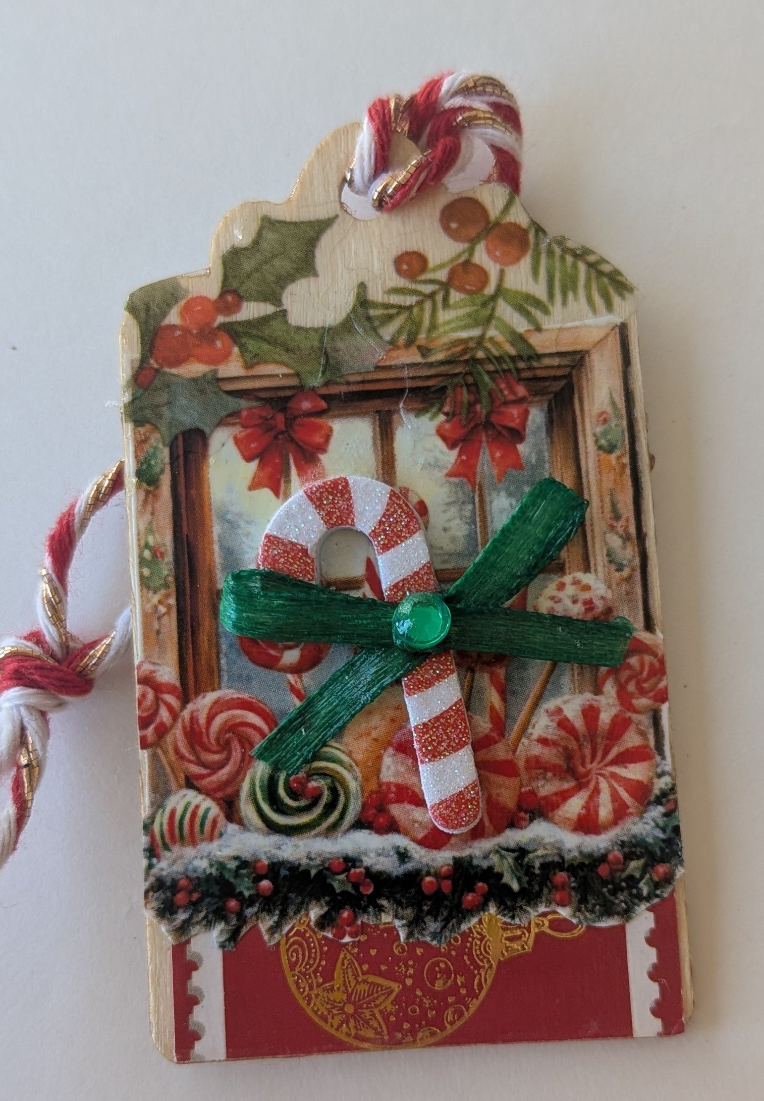 Christmas Window Wooden Gift Tag 1.5"x2.7"