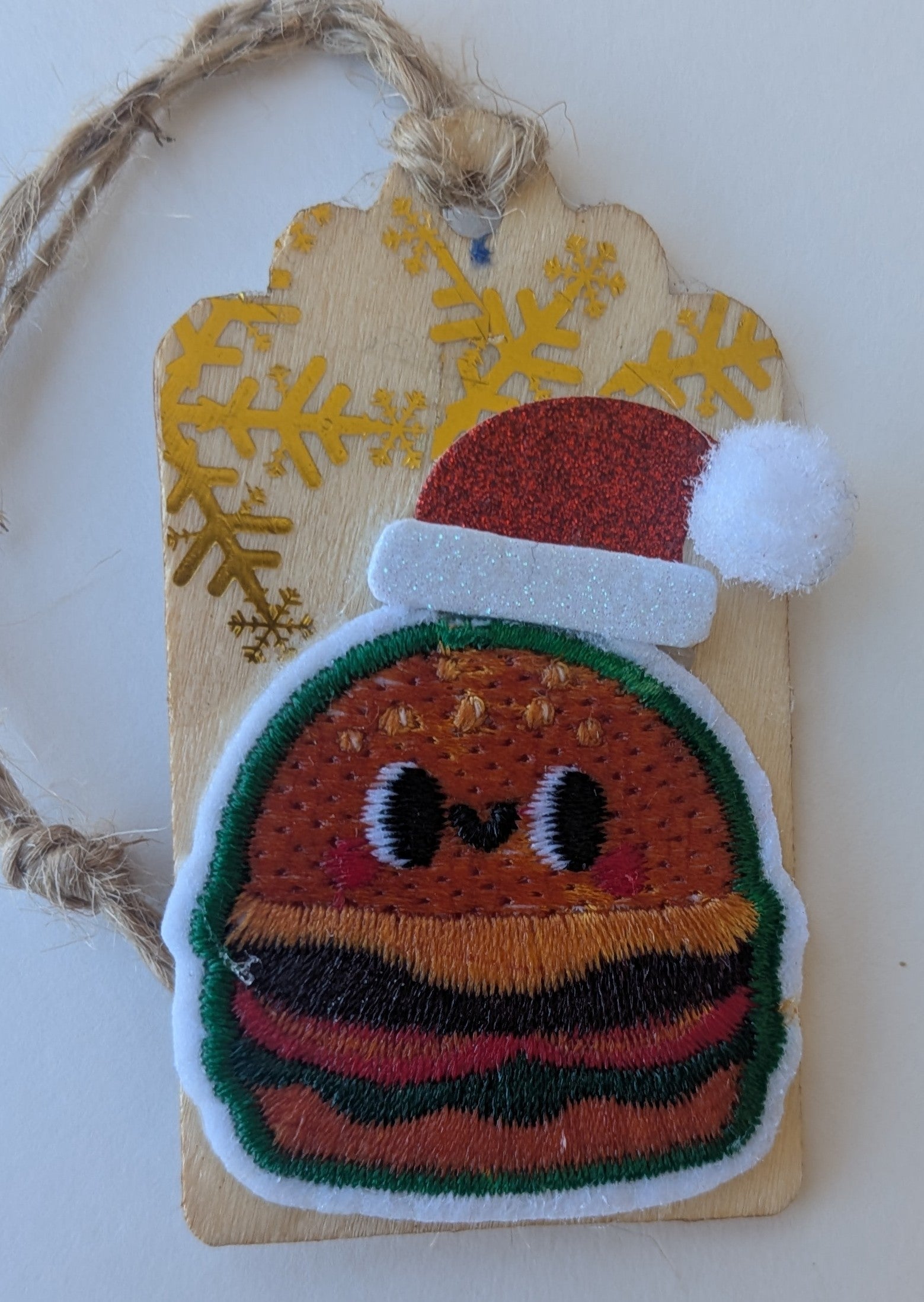 Hamburger Santa Wooden Gift Tag 1.5"x2.7"
