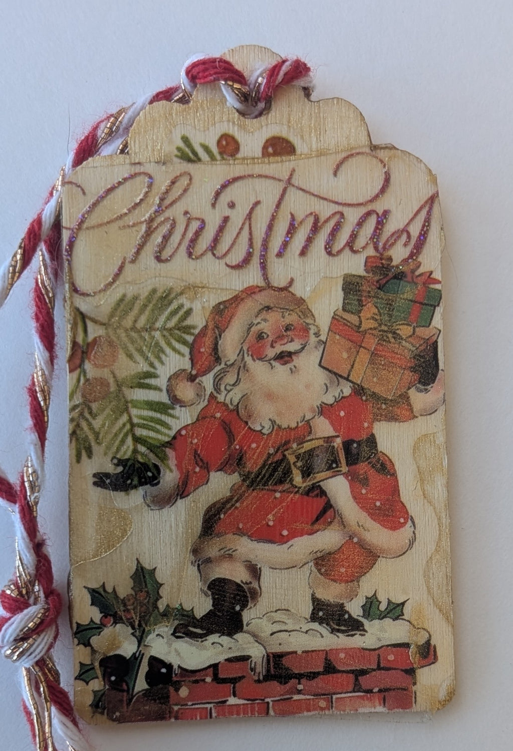 Santa Wooden Gift Tag 1.5"x2.7"