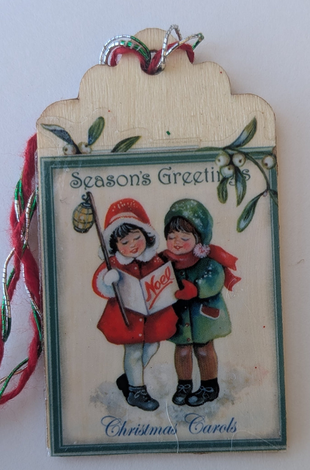 Carolers Wooden Gift Tag 1.5"x2.7"