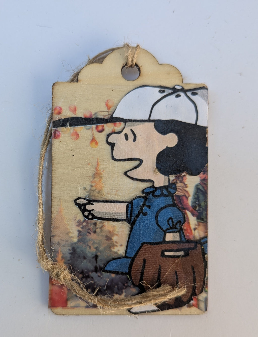 Lucy Charlie Brown Wooden Gift Tag