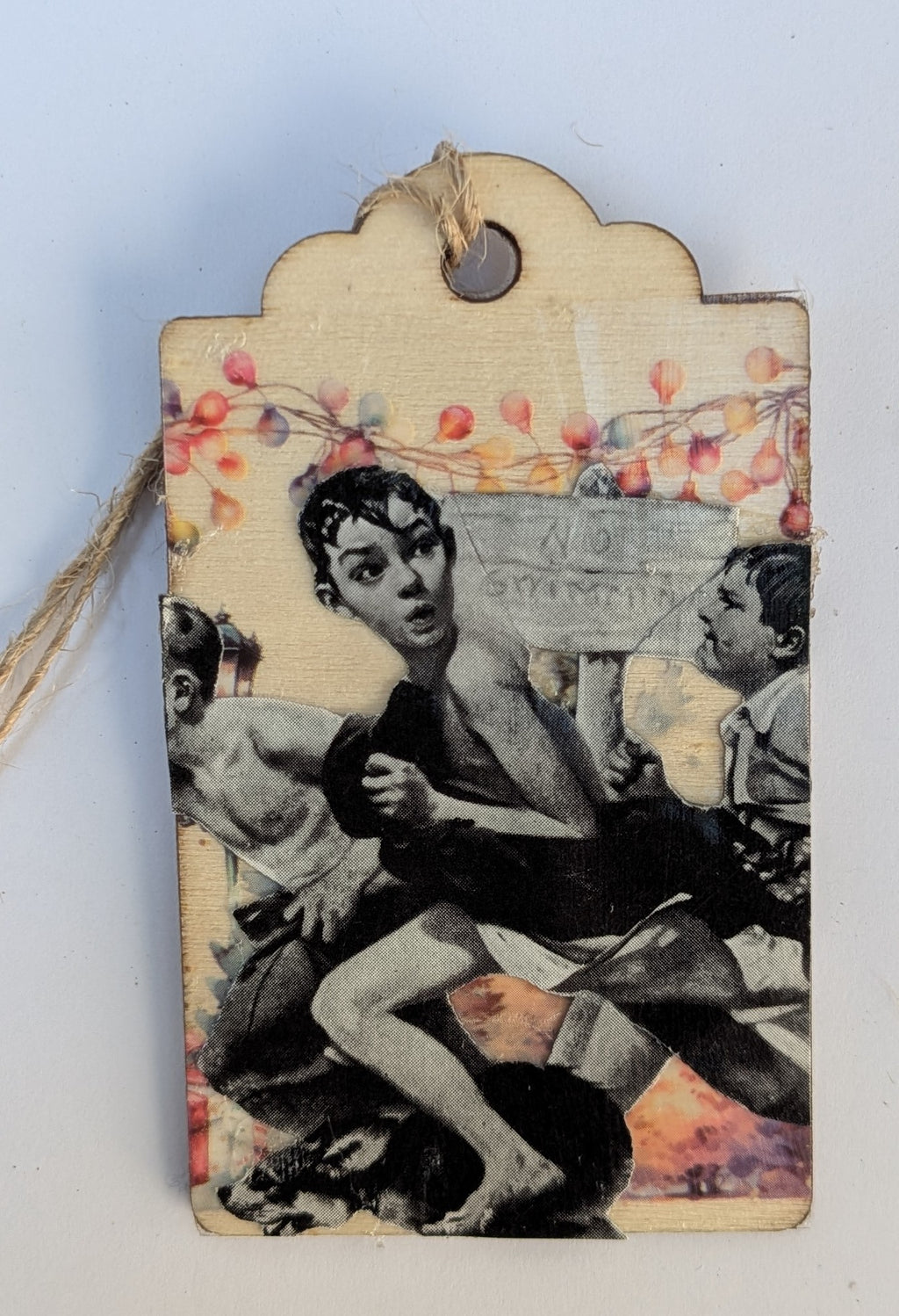 Norman Rockwell Wooden Gift Tag 2"x3"