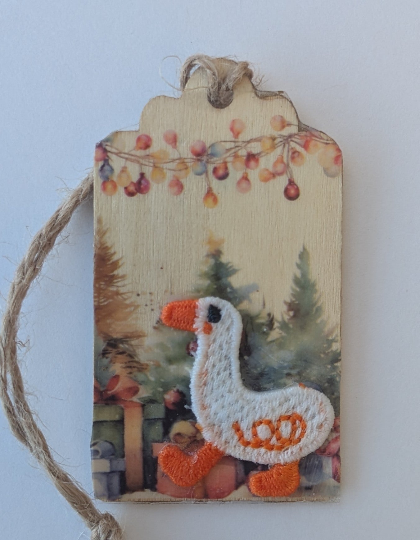 Duck Wooden Gift Tag 1.5"x2.7"